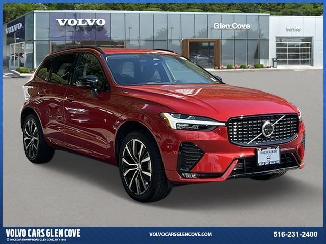 2023 Volvo XC60 Plus Dark Theme