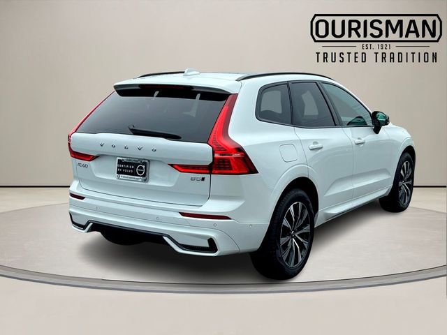 2023 Volvo XC60 Plus Dark Theme