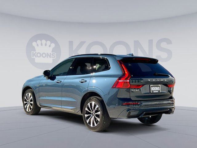 2023 Volvo XC60 Plus Dark Theme