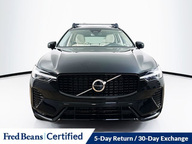 2023 Volvo XC60 Plus Dark Theme