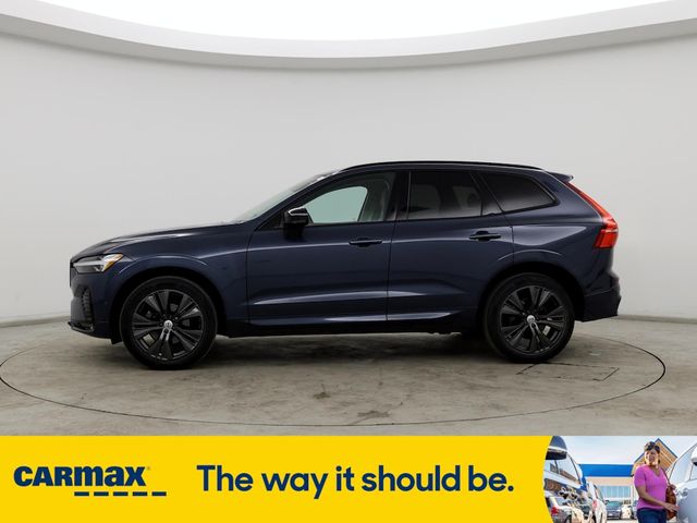 2023 Volvo XC60 Plus Dark Theme