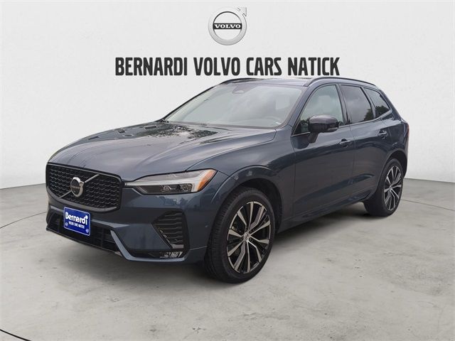 2023 Volvo XC60 Plus Dark Theme