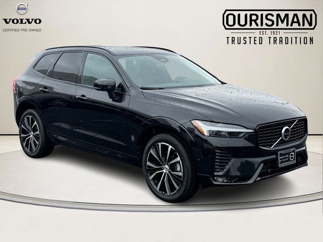 2023 Volvo XC60 Plus Dark Theme