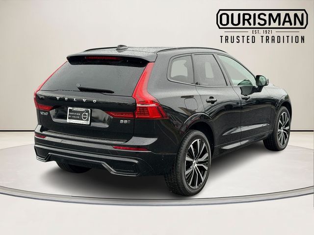 2023 Volvo XC60 Plus Dark Theme