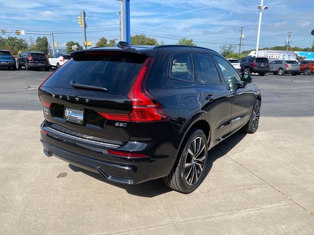 2023 Volvo XC60 Plus Dark Theme