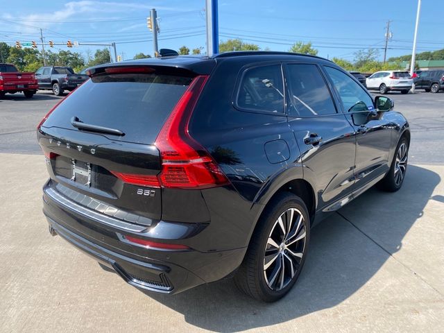 2023 Volvo XC60 Plus Dark Theme