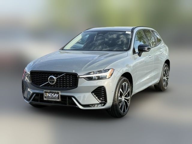 2023 Volvo XC60 Plus Dark Theme