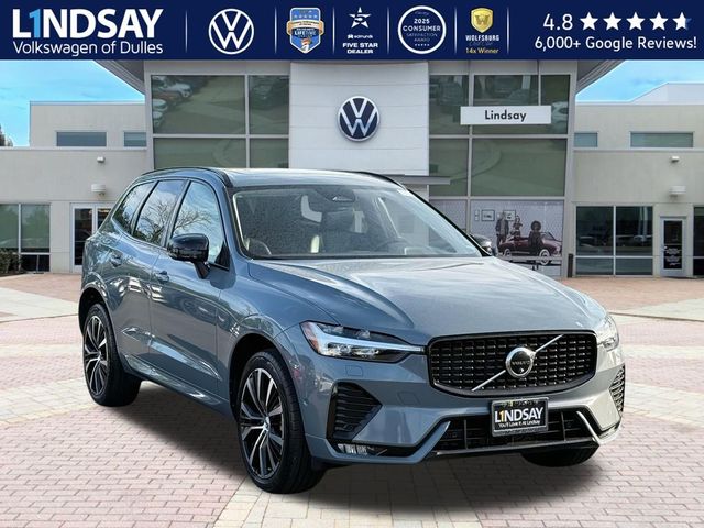 2023 Volvo XC60 Plus Dark Theme