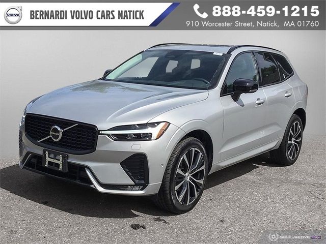 2023 Volvo XC60 Plus Dark Theme