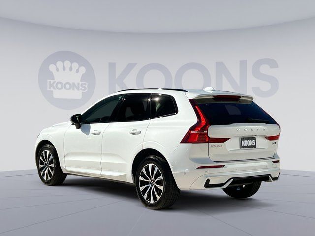 2023 Volvo XC60 Plus Dark Theme