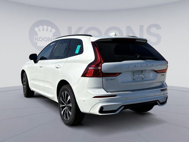 2023 Volvo XC60 Plus Dark Theme