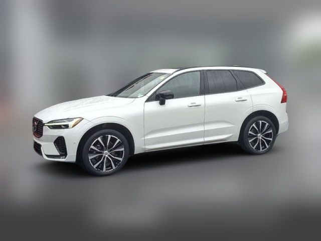2023 Volvo XC60 Plus Dark Theme