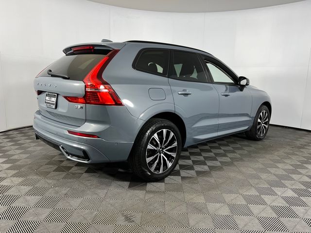 2023 Volvo XC60 Plus Dark Theme