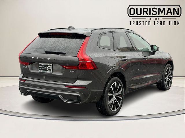 2023 Volvo XC60 Plus Dark Theme