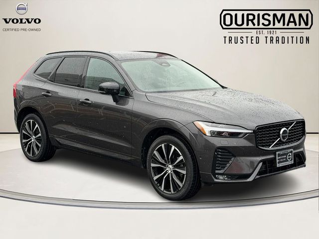 2023 Volvo XC60 Plus Dark Theme
