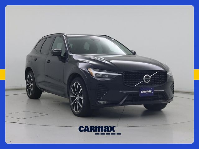 2023 Volvo XC60 Plus Dark Theme