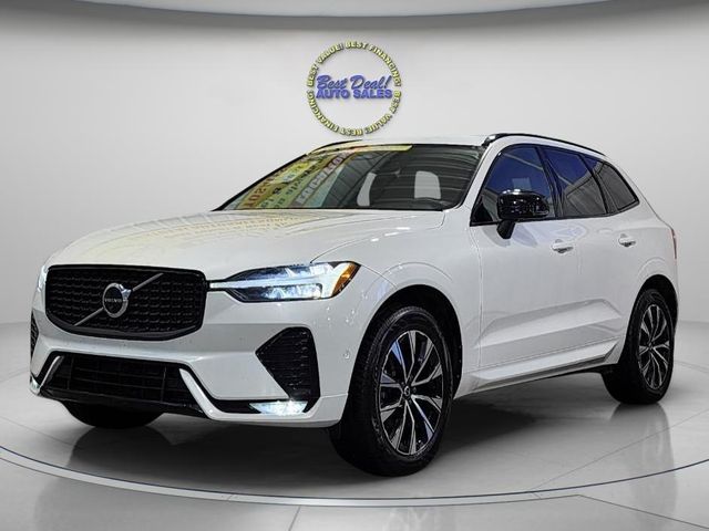 2023 Volvo XC60 Plus Dark Theme