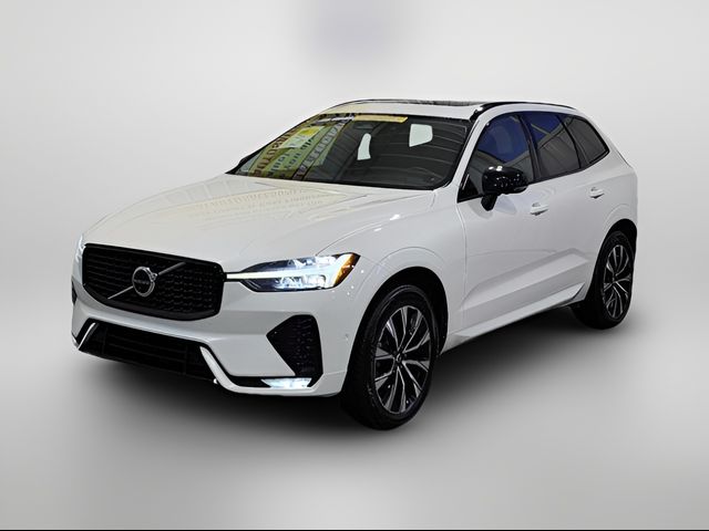 2023 Volvo XC60 Plus Dark Theme