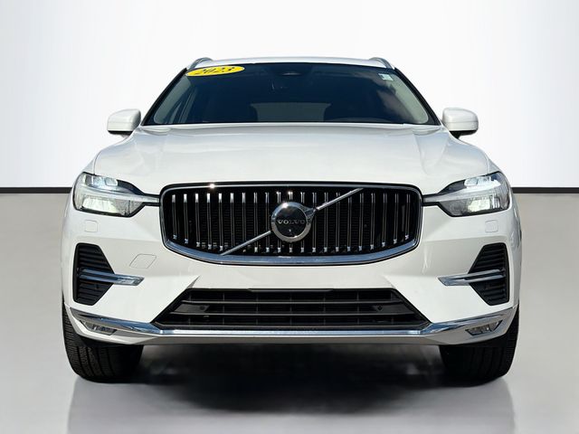 2023 Volvo XC60 Ultimate Bright Theme