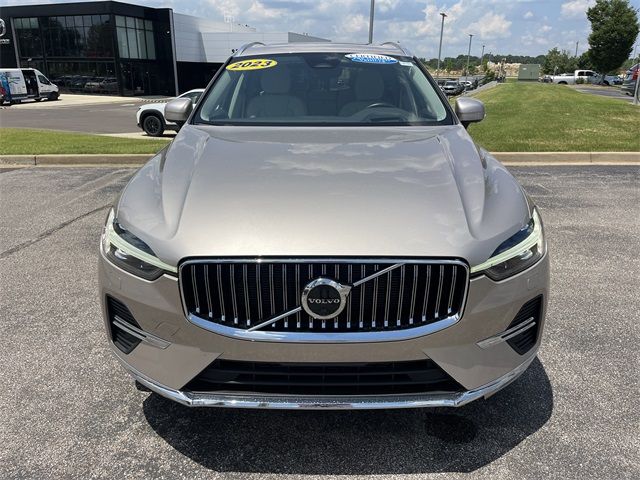2023 Volvo XC60 Ultimate Bright Theme
