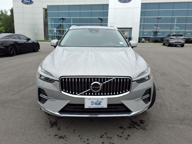 2023 Volvo XC60 Ultimate Bright Theme