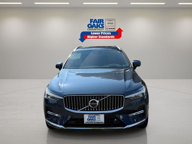 2023 Volvo XC60 Ultimate Bright Theme