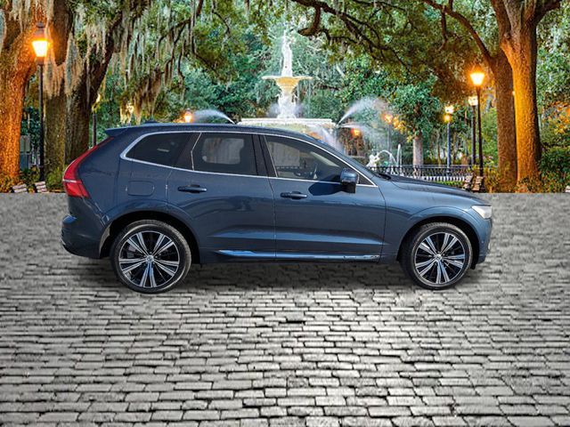 2023 Volvo XC60 Ultimate Bright Theme