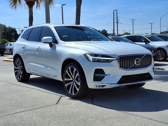 2023 Volvo XC60 Ultimate Bright Theme