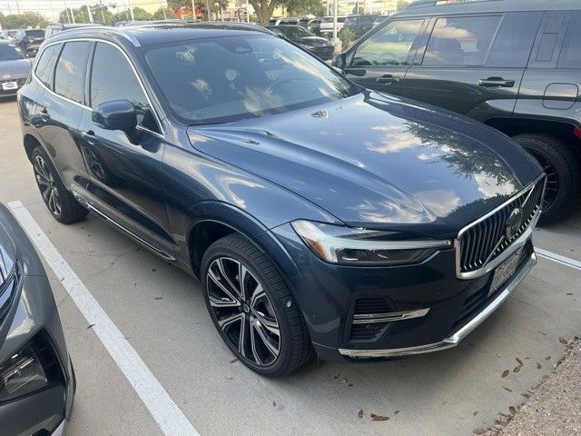 2023 Volvo XC60 Ultimate Bright Theme