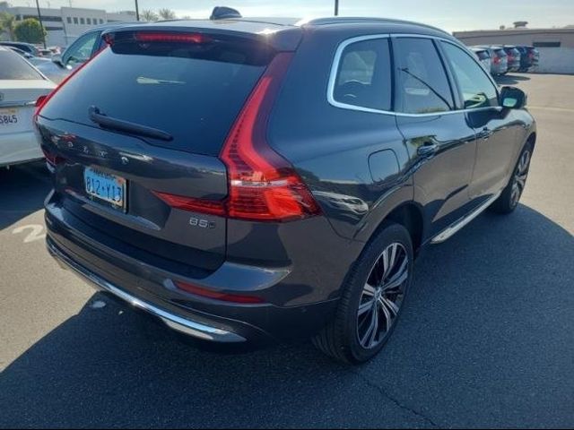 2023 Volvo XC60 Ultimate Bright Theme