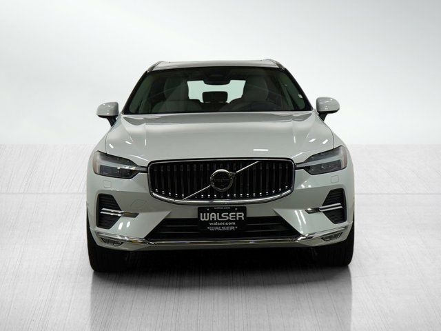 2023 Volvo XC60 Ultimate Bright Theme