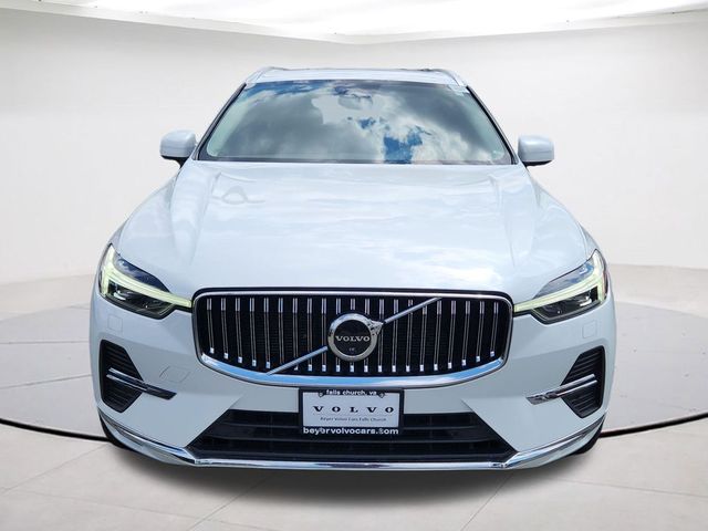 2023 Volvo XC60 Ultimate Bright Theme