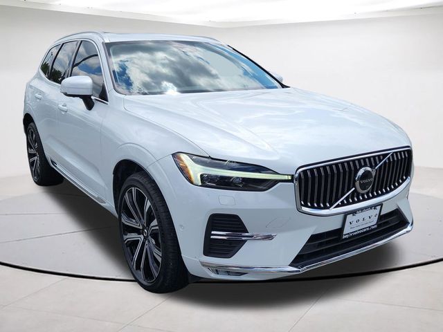 2023 Volvo XC60 Ultimate Bright Theme