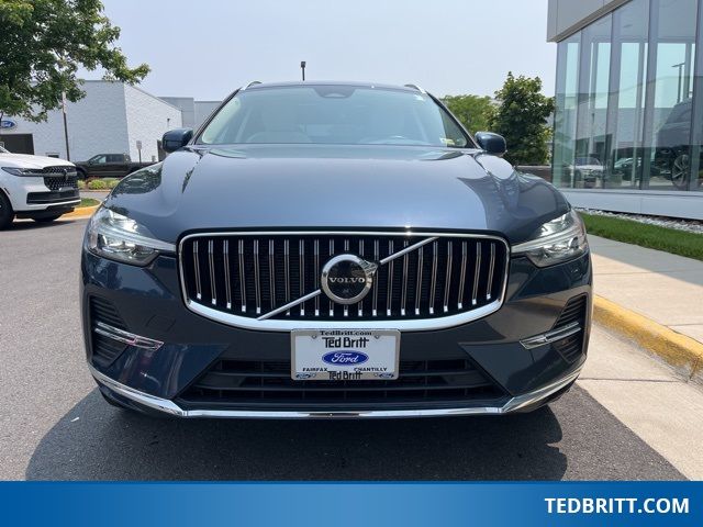 2023 Volvo XC60 Ultimate Bright Theme