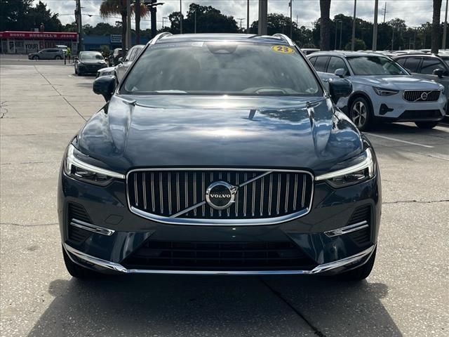 2023 Volvo XC60 Ultimate Bright Theme