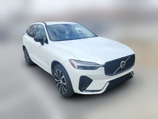 2023 Volvo XC60 Ultimate Dark Theme