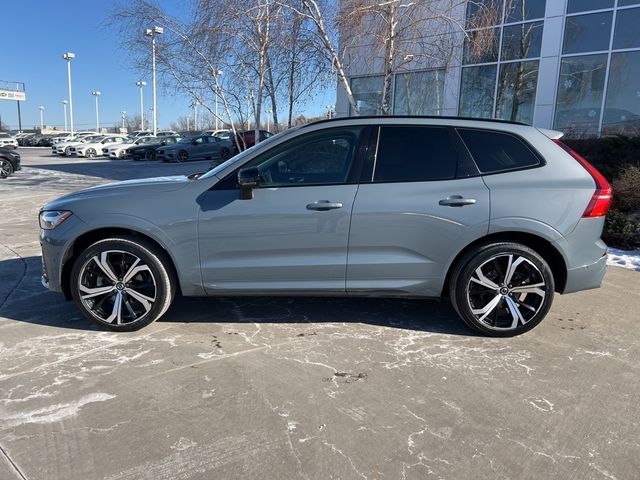 2023 Volvo XC60 Ultimate Dark Theme