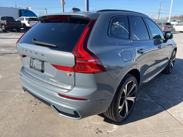 2023 Volvo XC60 Ultimate Dark Theme