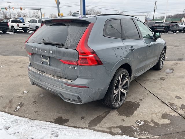 2023 Volvo XC60 Ultimate Dark Theme