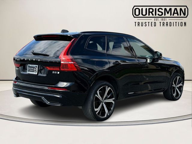 2023 Volvo XC60 Ultimate Dark Theme