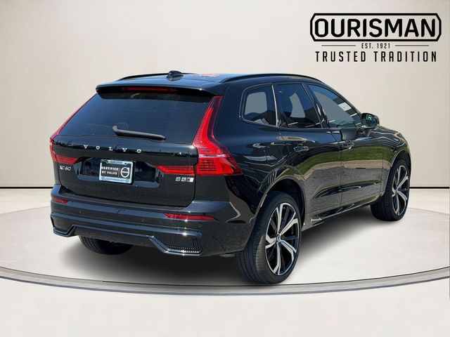 2023 Volvo XC60 Ultimate Dark Theme