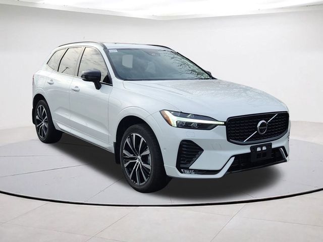 2023 Volvo XC60 Ultimate Dark Theme