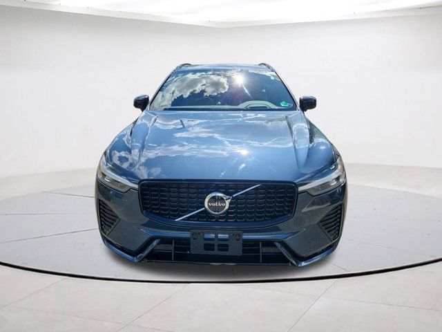 2023 Volvo XC60 Ultimate Dark Theme