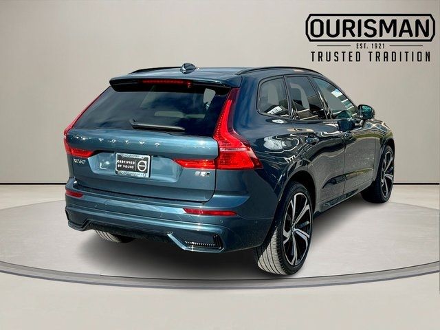 2023 Volvo XC60 Ultimate Dark Theme