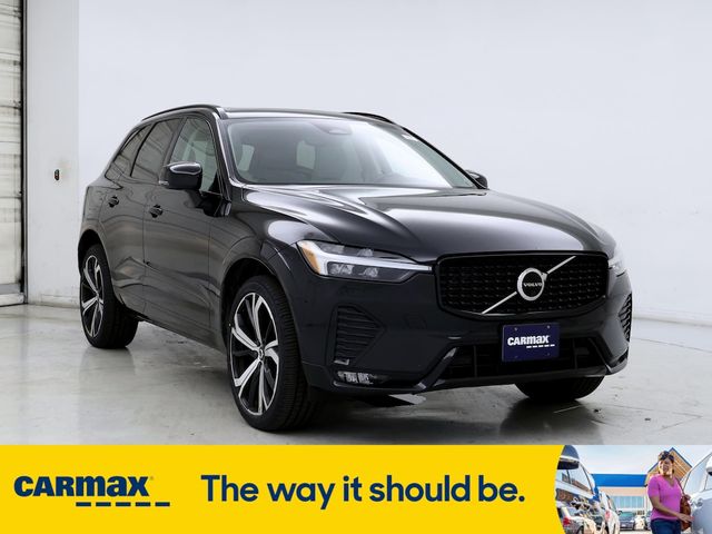 2023 Volvo XC60 Ultimate Dark Theme