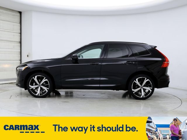 2023 Volvo XC60 Ultimate Dark Theme