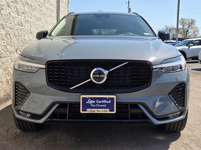 2023 Volvo XC60 Ultimate Dark Theme