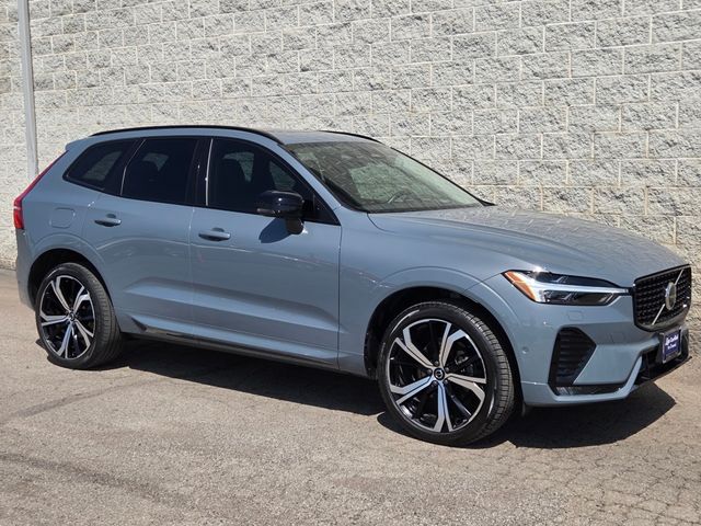 2023 Volvo XC60 Ultimate Dark Theme
