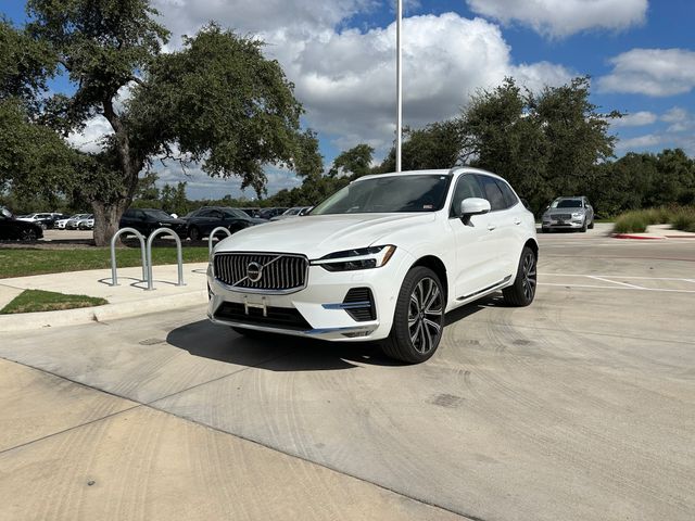 2023 Volvo XC60 Ultimate Bright Theme