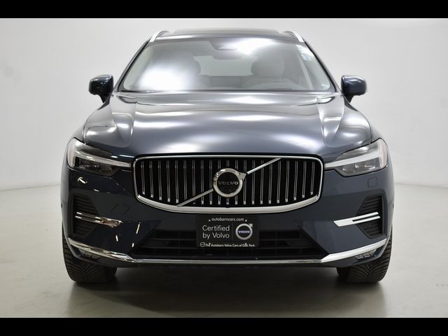 2023 Volvo XC60 Ultimate Bright Theme